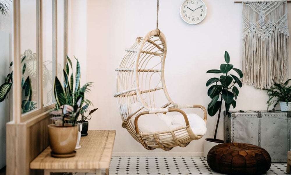 Hanging Chair With Stand